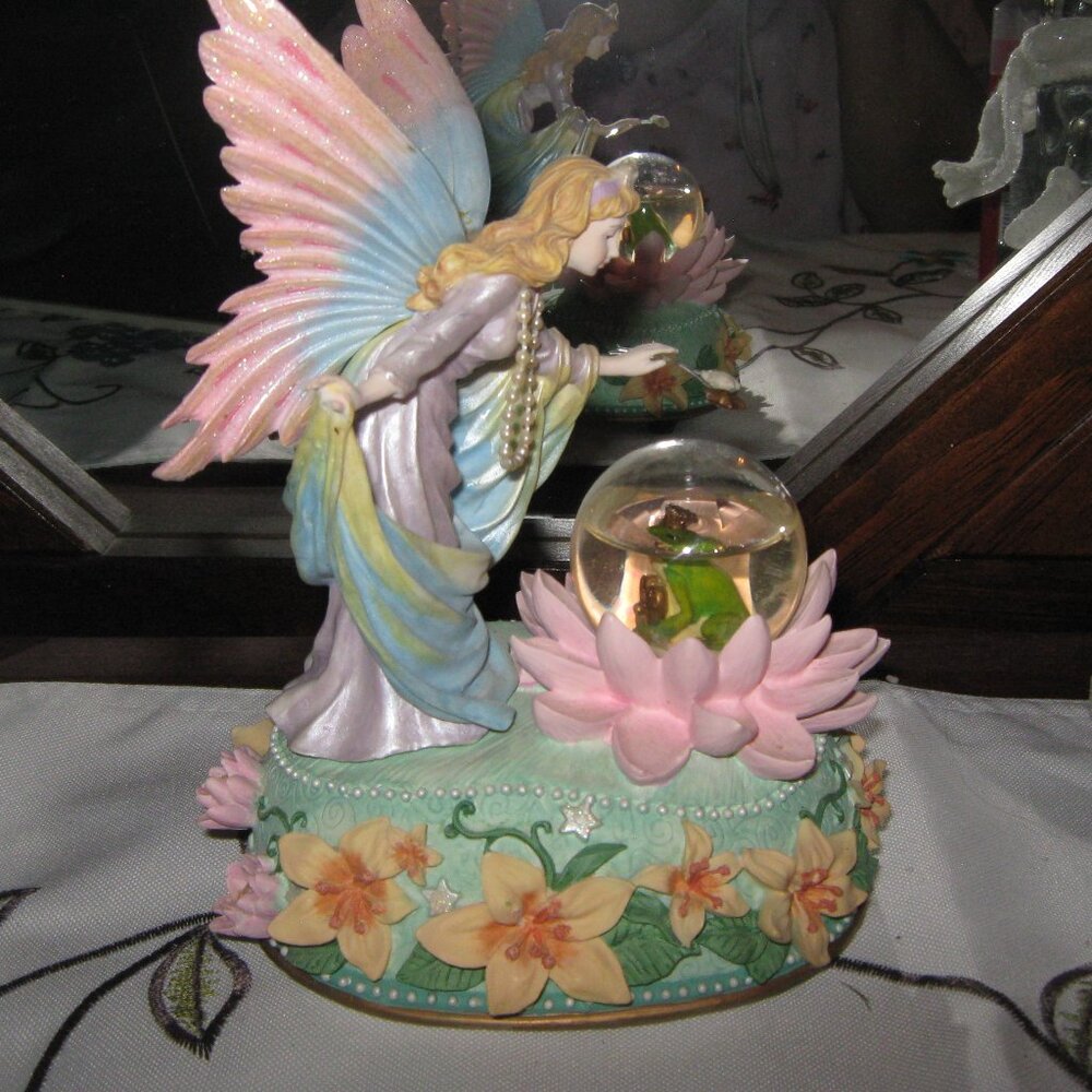 Vintage RARE San Francisco Music Box Marjorie Sarnat Someday My Prince Will Come